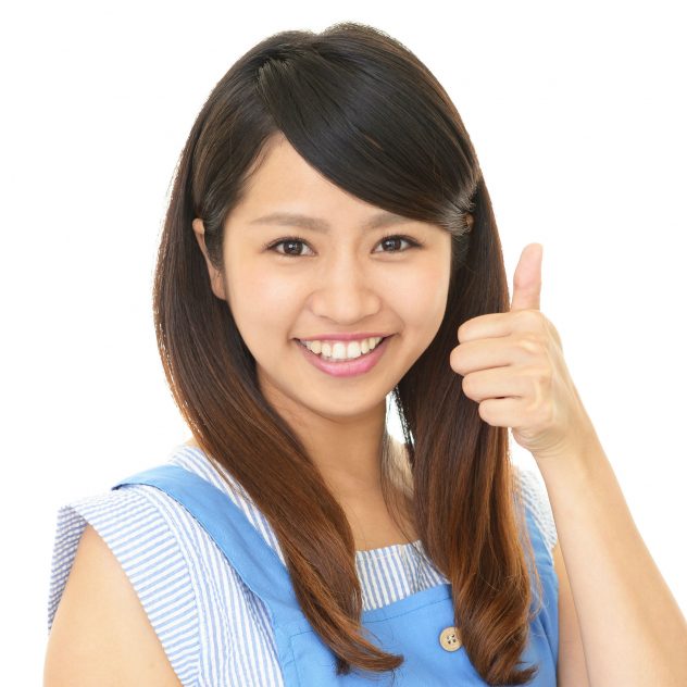 474_TOP_笑顔の女性
