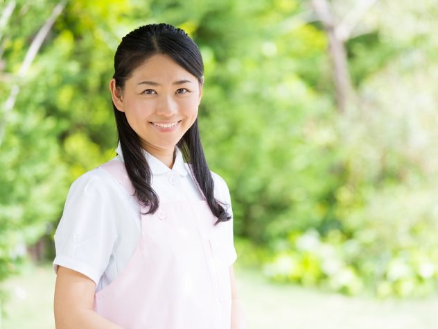 異業種から介護職は挑戦できる？転職者が増えている理由を解説！