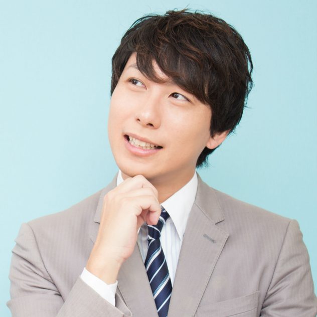 194_TOP_何か考え中の男性
