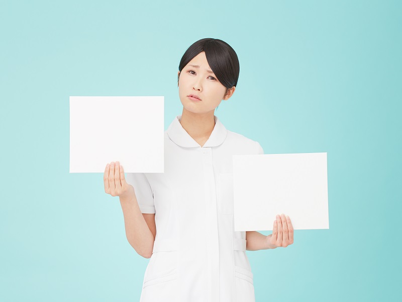 ケアマネと介護福祉士の違いは 受験資格や仕事内容を比較 介護をもっと好きになる情報サイト きらッコノート