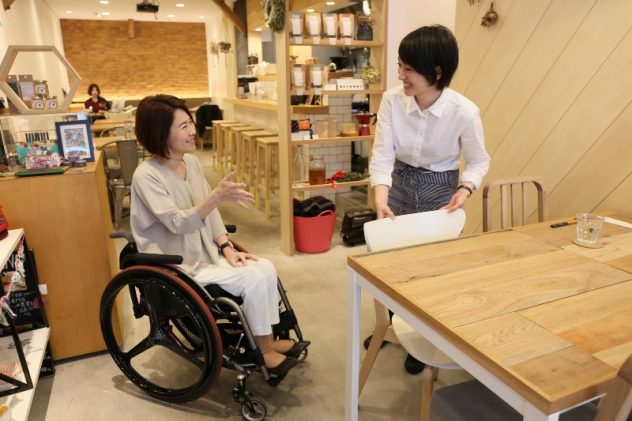 ユニバーサルマナーイメージ写真2