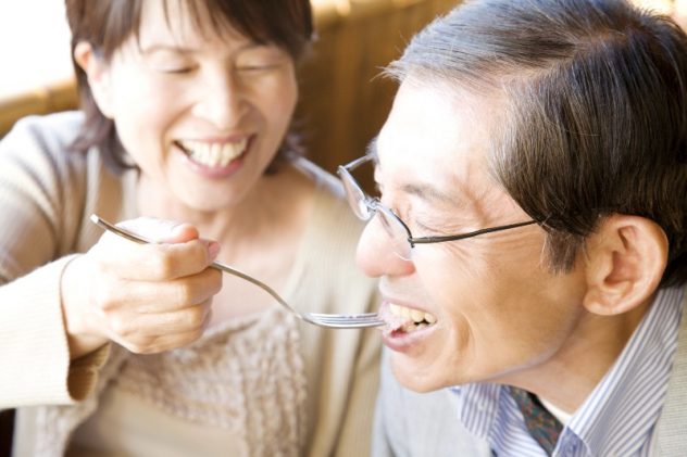 高齢者かむ力イメージ
