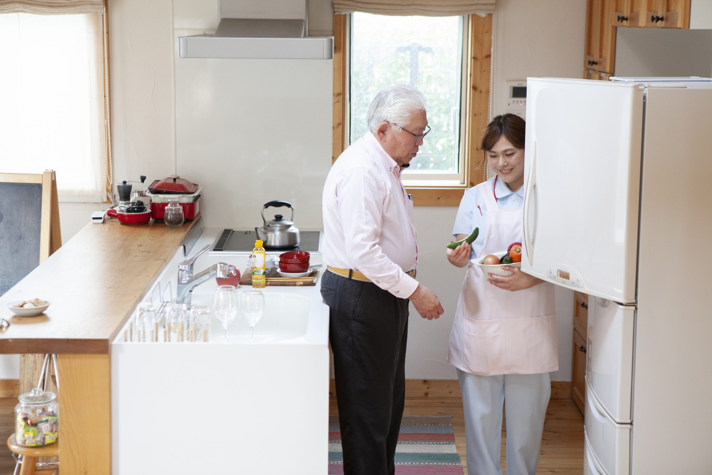 グループホームの介護職員に向いている人とは 観察能力や体力が必要