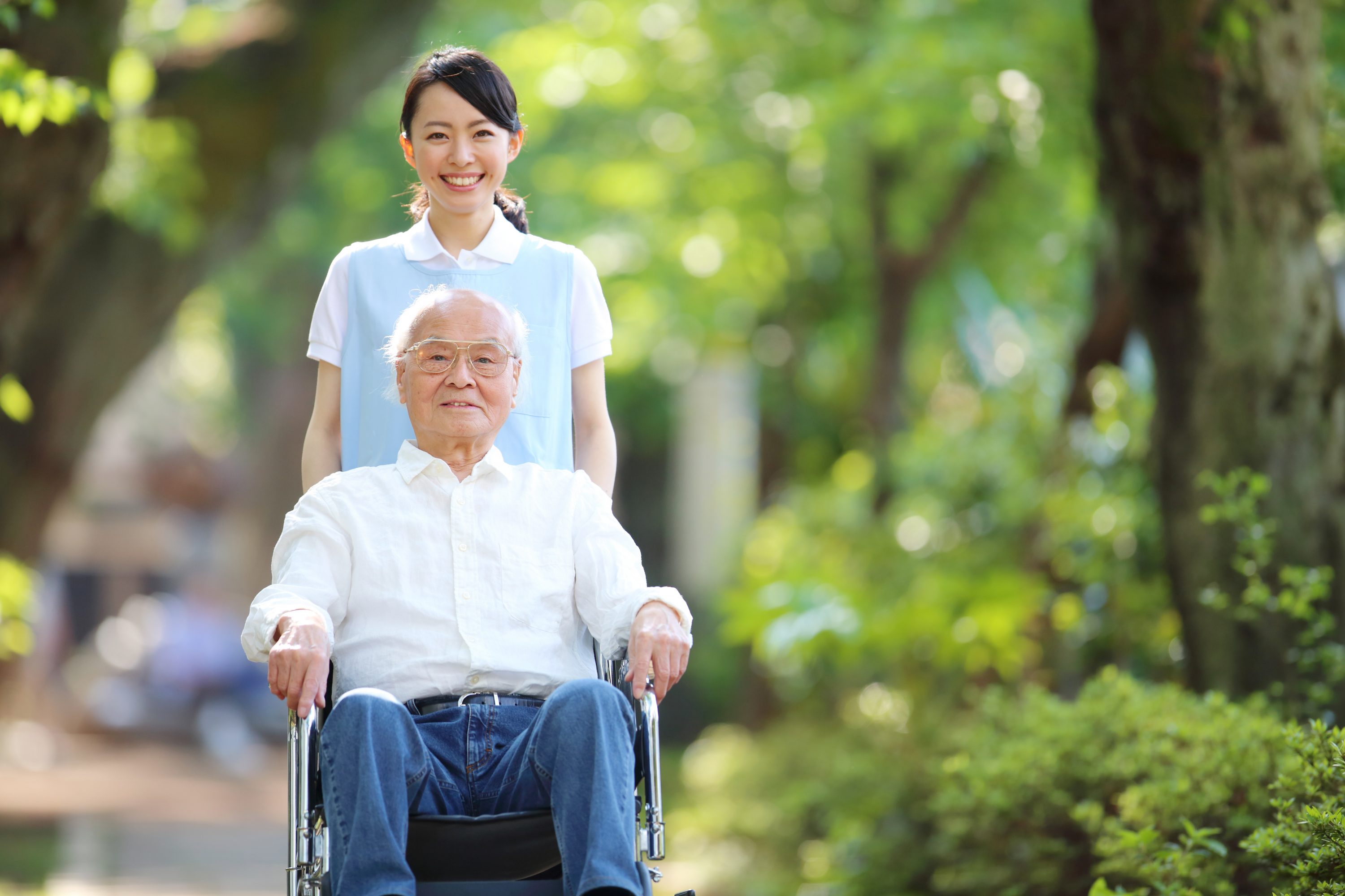 介護師 介護士と介護福祉士の違いってなに？資格の有無によるお仕事内容 ...